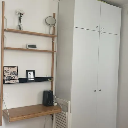 Διαμέρισμα 800m To Opera